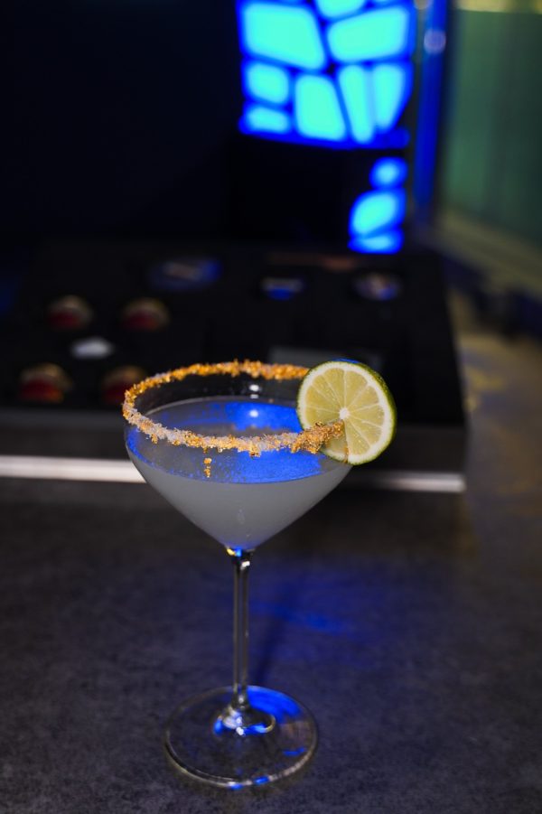og-cli-flocos-08 Flocos de Ouro Comestível 23K — Cocktails & Champagne